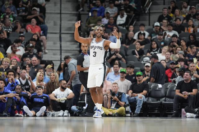 Windhorst：福克斯下半场低效 哈珀表现更好&主帅却没多给时间